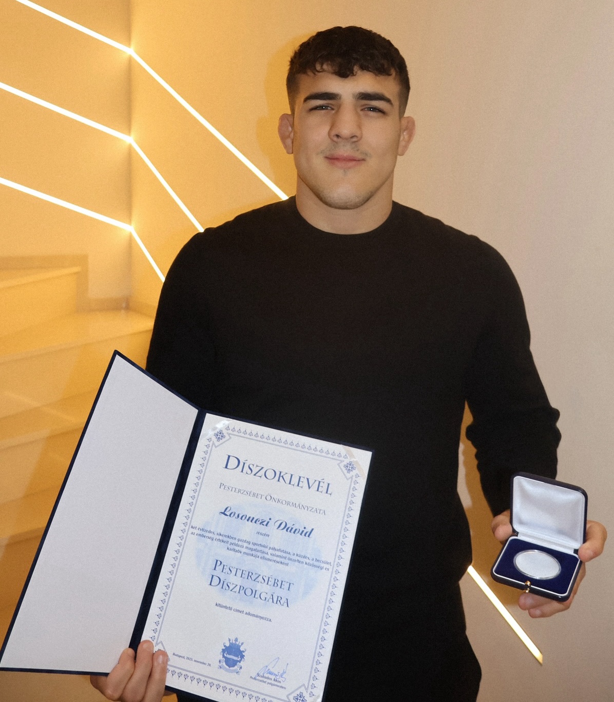 Losonczi Dávid Pesterzsébet Díszpolgára lett