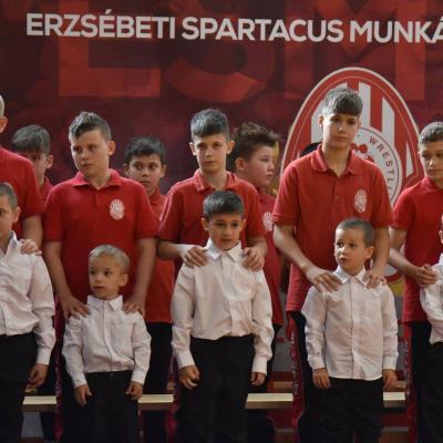 03 Felavattuk A Sportosztalyosokat 02